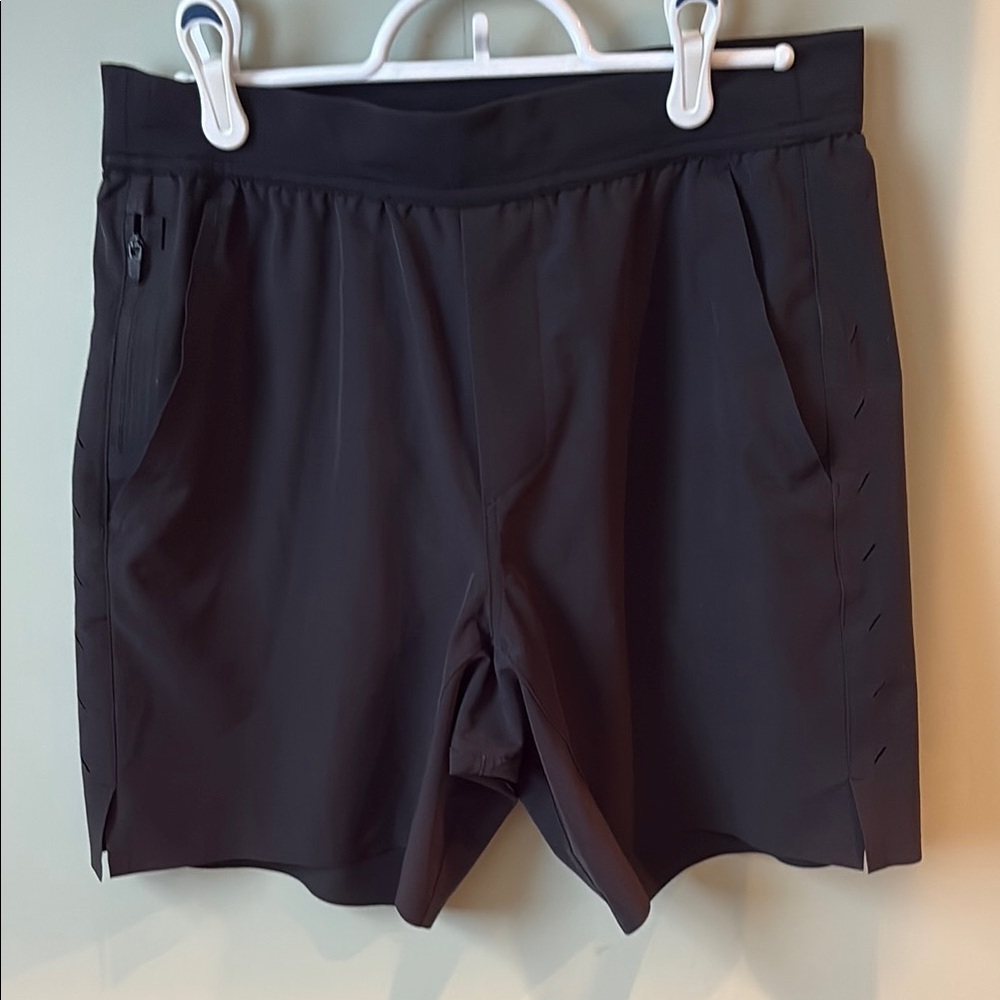 Ten Thousand Interval Short, Small, 7”, Balck